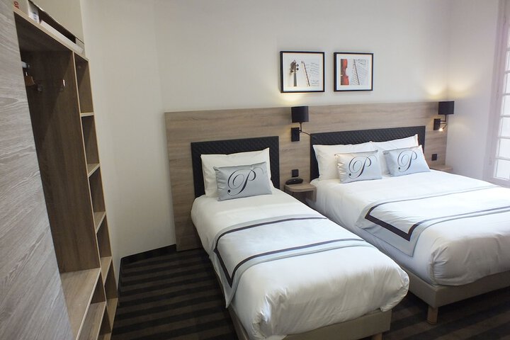 Room 19 of 58