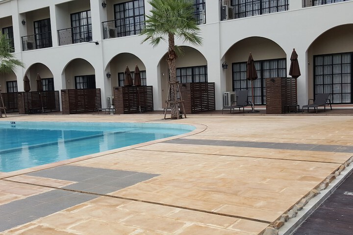 Pool 27 of 48
