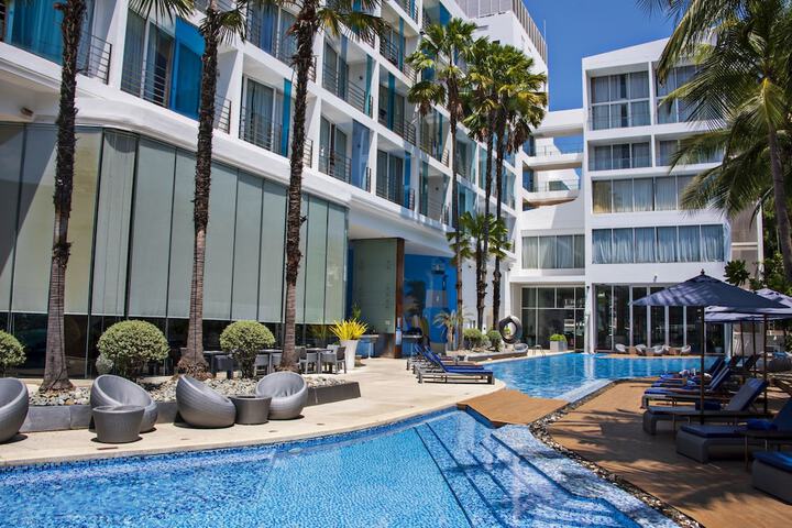 Hotel 146 of 148