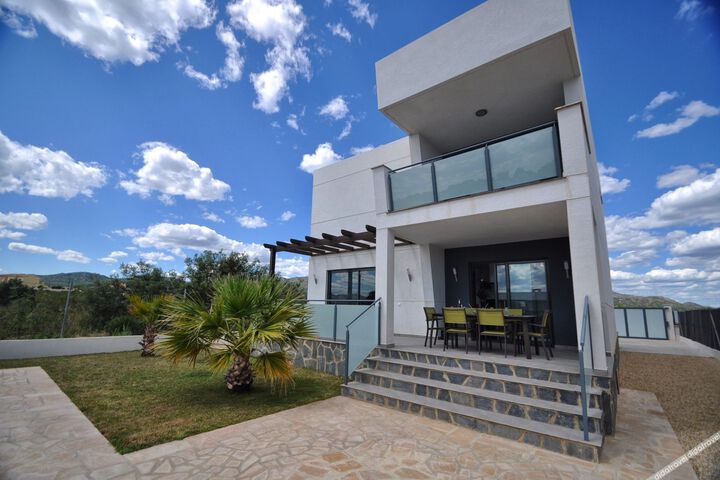 PARADISE HOUSE