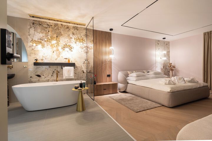 Room 14 of 45