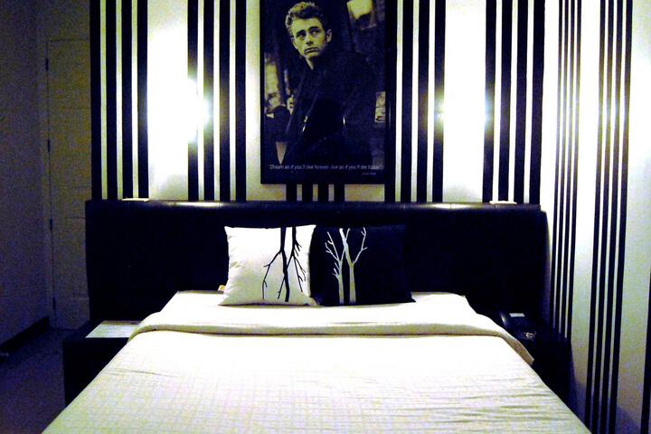 Room 3 of 6