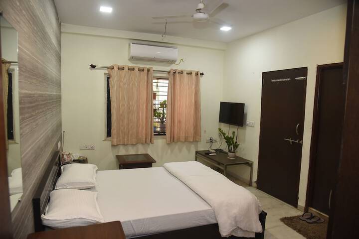 Room 14 of 29