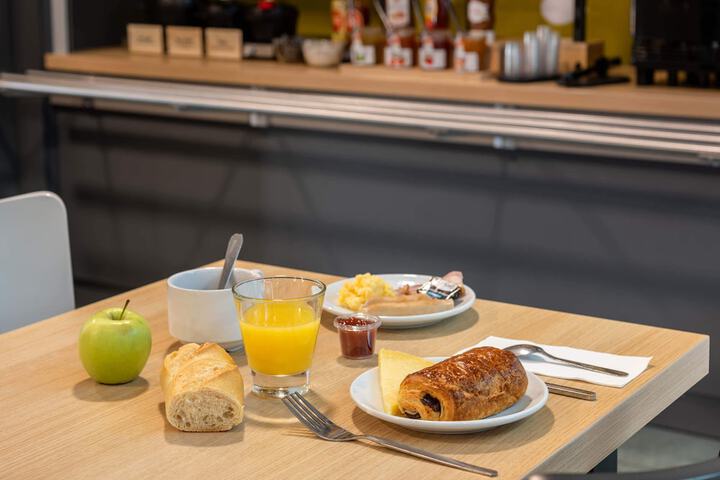 Breakfast/Coffee Service 16 of 19