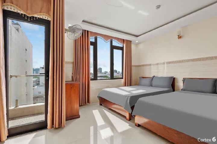 Room 10 of 21