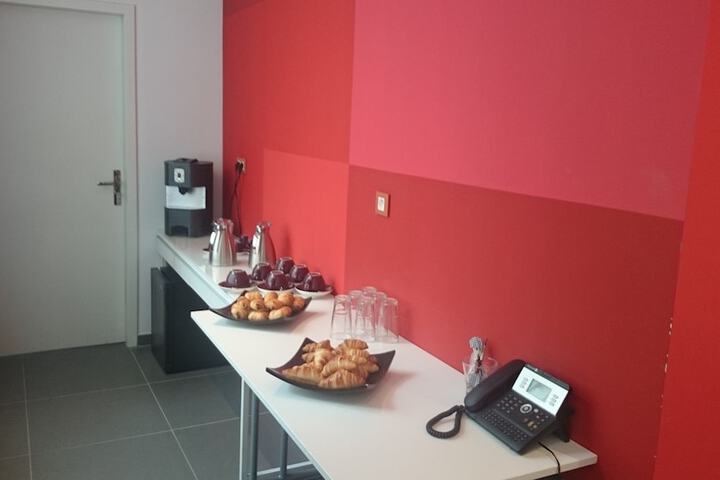 Meeting facility