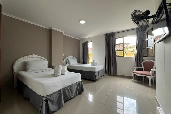 Room 38 of 61