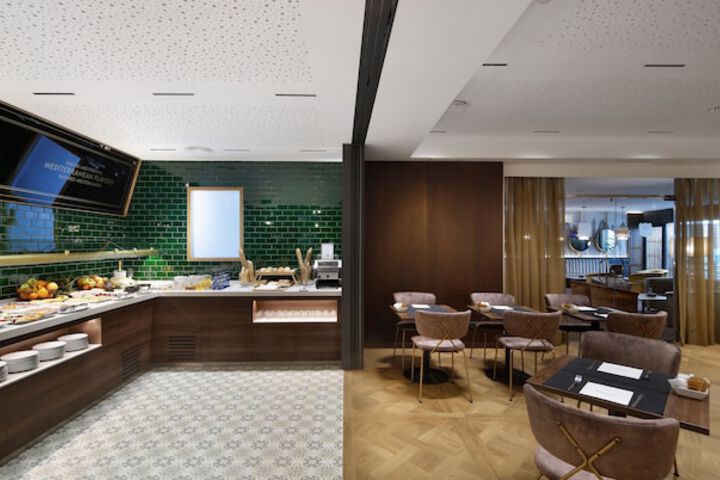 Dining 38 of 119