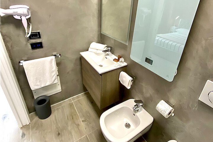 Room 44 of 52