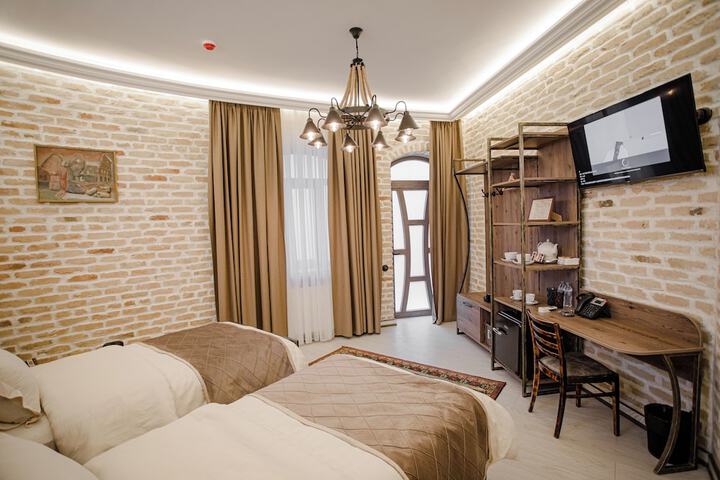 Room 14 of 41