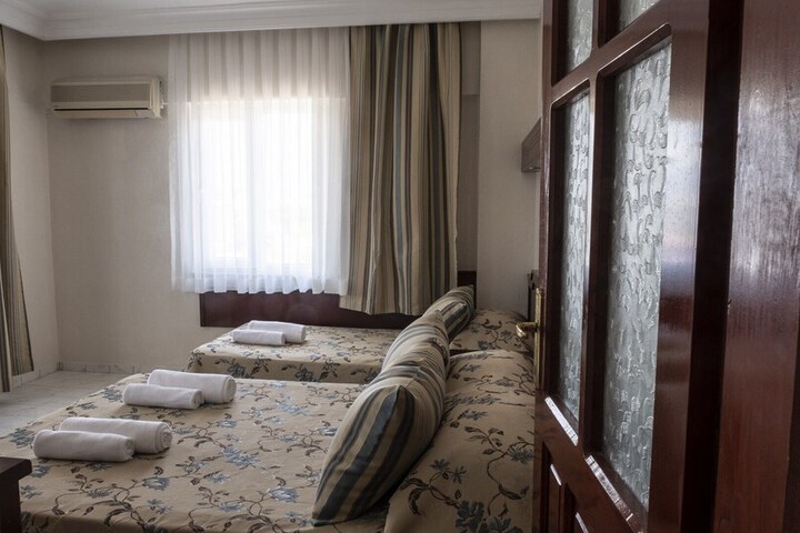 Room 21 of 48