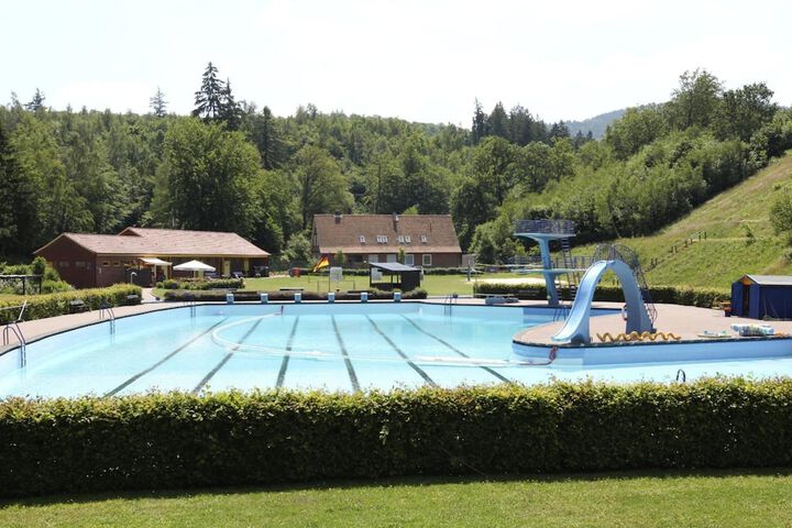 Hotel with Pool