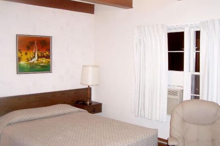 Room 3 of 4