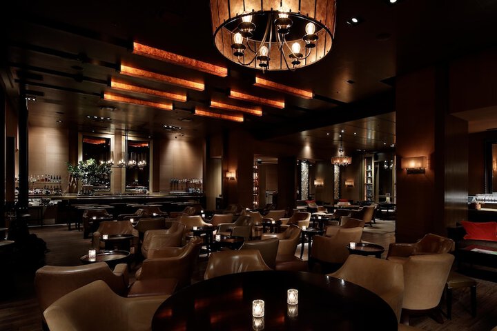 Lounge 190 of 216