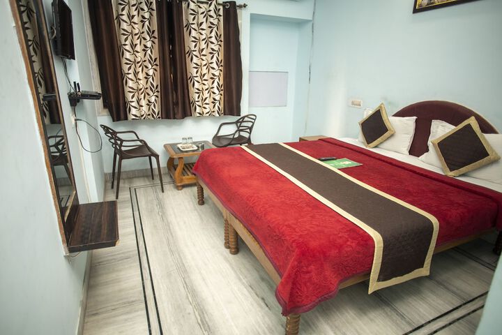 Room 5 of 26