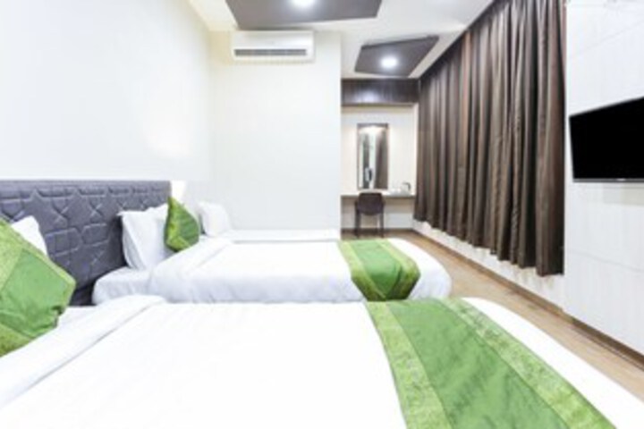 Room 21 of 49