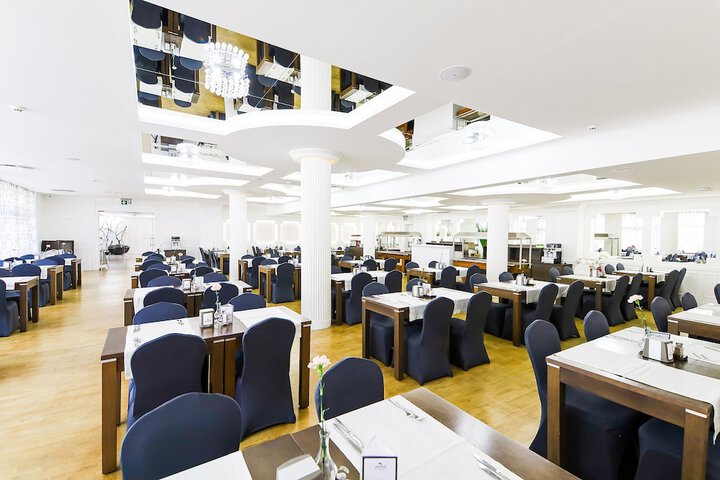 Dining 89 of 132
