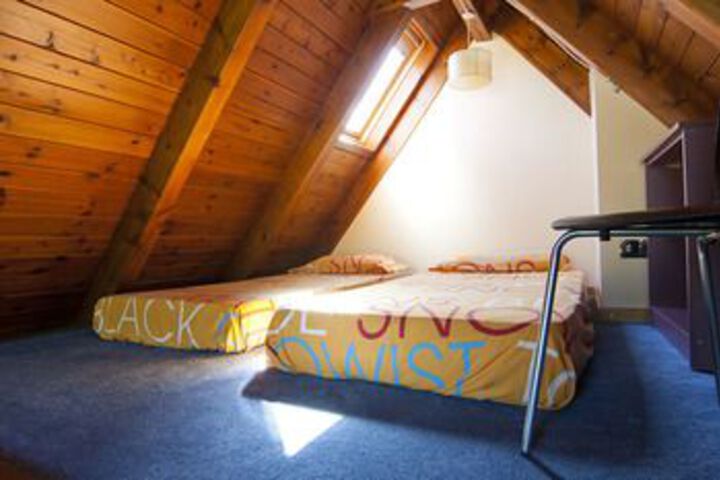 Room 8 of 44