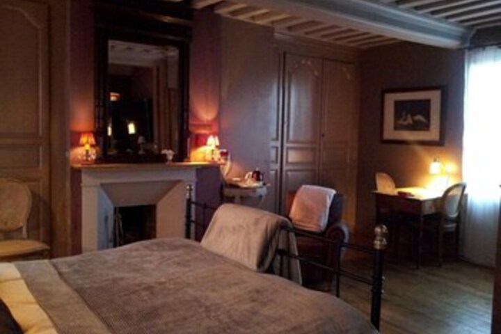 Room 13 of 44