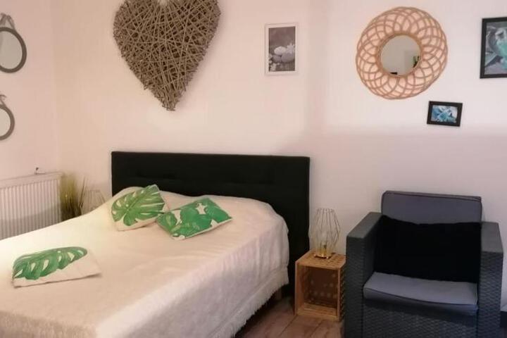 General 3 of 100