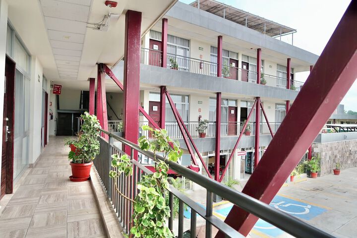 Hotel 80 of 80