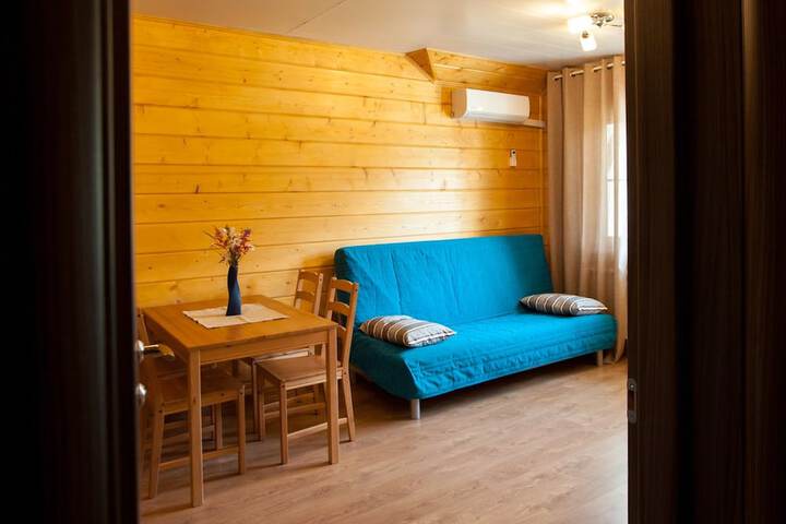 Room 3 of 111