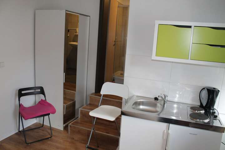 Room 7 of 34