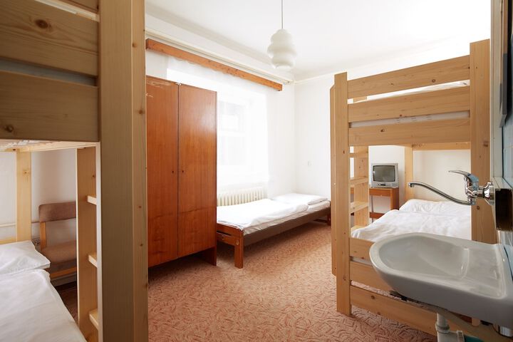 Room 19 of 54