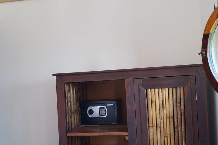 Room 60 of 109