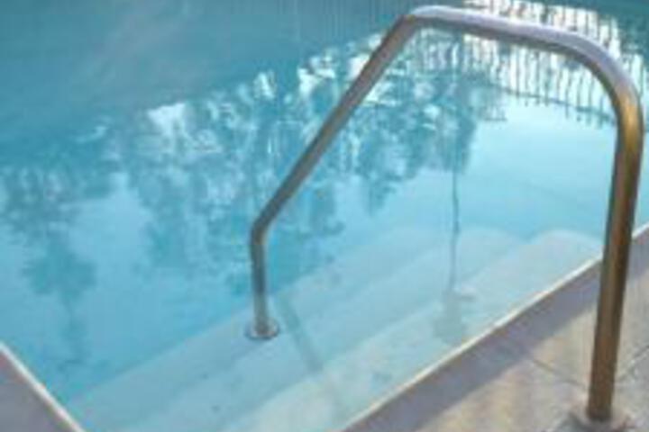 Pool 5 of 53