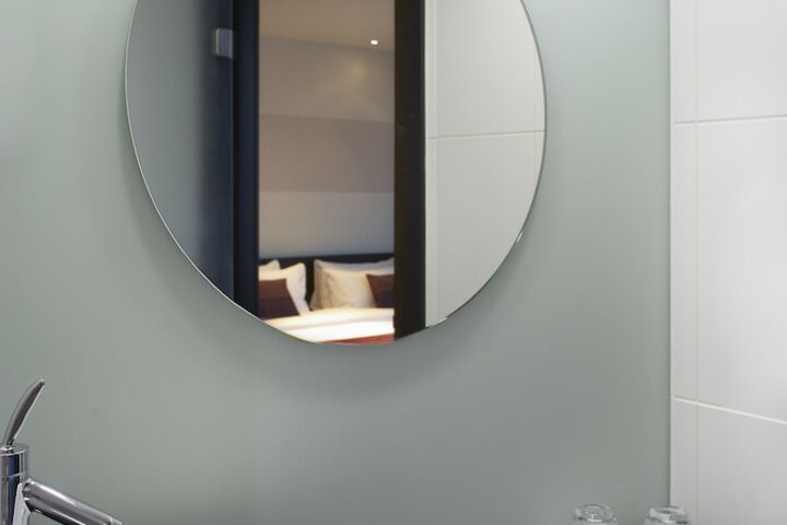 Room 26 of 62