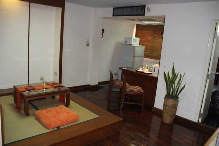 Room 22 of 48