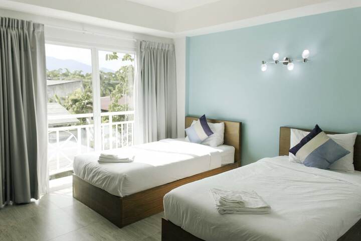 Room 10 of 45