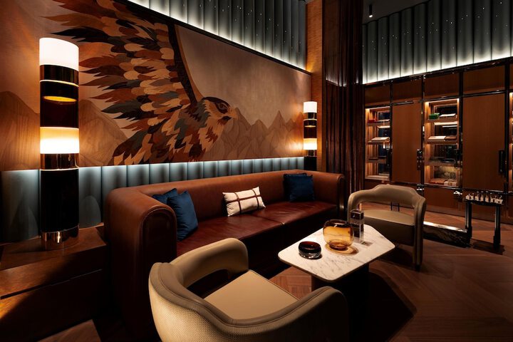 Lounge 140 of 154