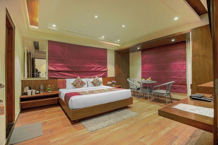 Room 27 of 54