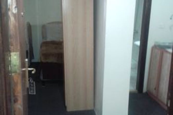 Room 17 of 47