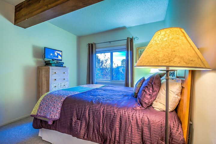 Room 12 of 172