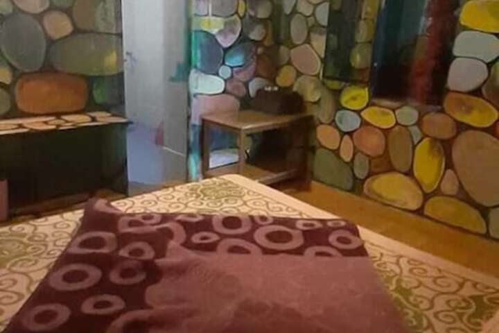Room 90 of 195