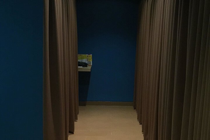 Room 20 of 33