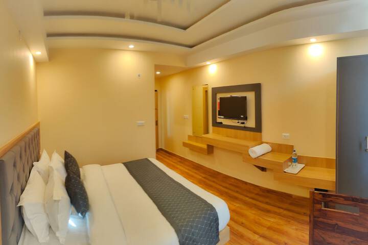 Room 3 of 13