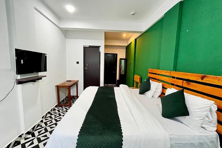 Room 12 of 20