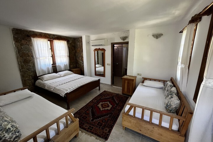 Room 20 of 127