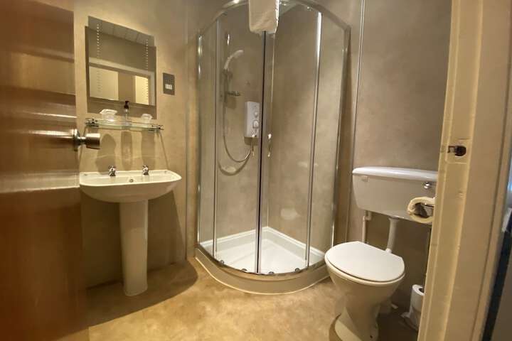 Room 25 of 112