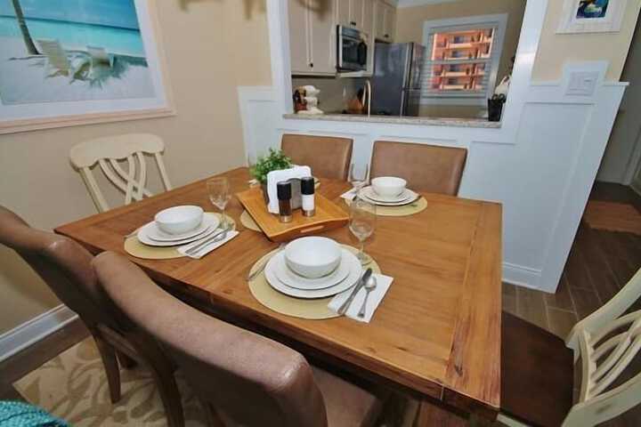Dining 221 of 264