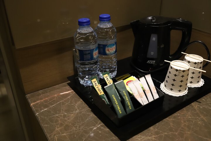 Room 10 of 21