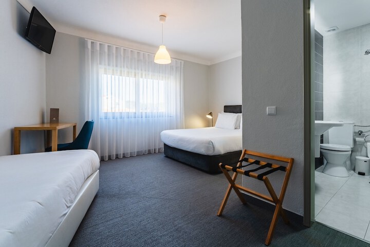 Room 20 of 100