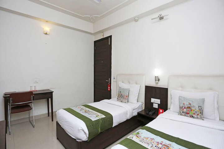 Room 10 of 10