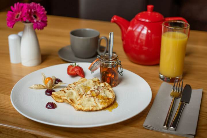 Breakfast/Coffee Service 44 of 89