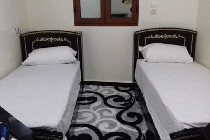 Room 9 of 31
