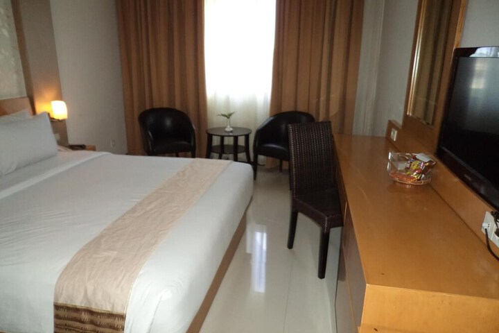 Room 17 of 54